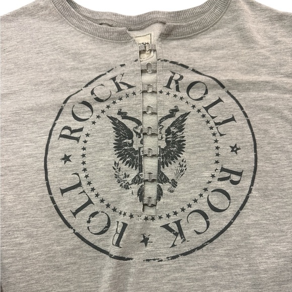 Modish Rebel Buckle Sweatshirt Cropped - Picture 3 of 10